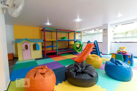 Apartamento à venda com 75m², 2 quartos e sem vagaBrinquedoteca