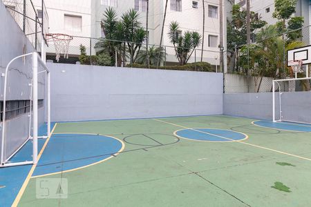 Apartamento à venda com 75m², 2 quartos e sem vagaQuadra esportiva