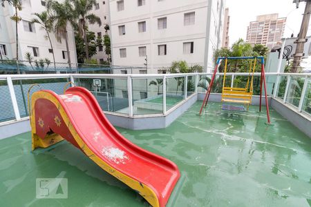 Apartamento à venda com 75m², 2 quartos e sem vagaPlayground