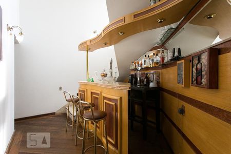 Apartamento à venda com 181m², 3 quartos e 2 vagasBar