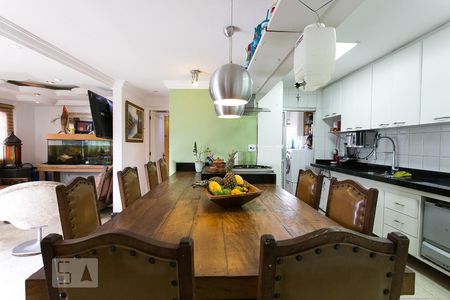 Apartamento à venda com 181m², 3 quartos e 2 vagasCozinha