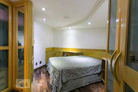 Apartamento à venda com 181m², 3 quartos e 2 vagasSuíte 1