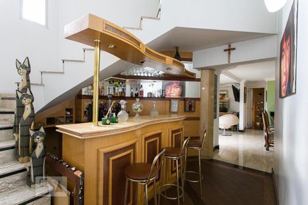 Apartamento à venda com 181m², 3 quartos e 2 vagasBar