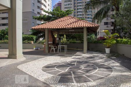 Apartamento à venda com 65m², 1 quarto e 1 vaga Apartamento à venda com 65m², 1 quarto e 1 vagaArea Comum - Churrasqueira