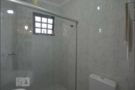 Casa à venda com 382m², 3 quartos e 5 vagasBanheiro de Serviço