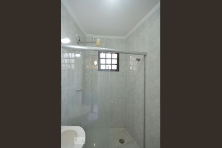 Casa à venda com 382m², 3 quartos e 5 vagasBanheiro de Serviço