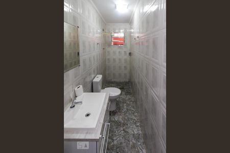 Banheiro de casa para alugar com 2 quartos, 90m² em Vila Bela, São Paulo