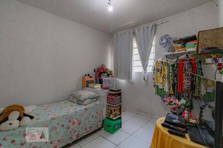Quarto de casa à venda com 6 quartos, 200m² em Santa Cruz, Belo Horizonte