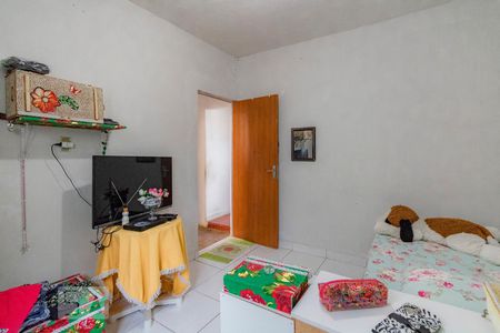Quarto de casa à venda com 6 quartos, 200m² em Santa Cruz, Belo Horizonte