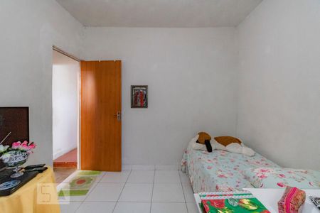 Quarto de casa à venda com 6 quartos, 200m² em Santa Cruz, Belo Horizonte