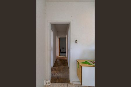 Sala de casa à venda com 6 quartos, 200m² em Santa Cruz, Belo Horizonte