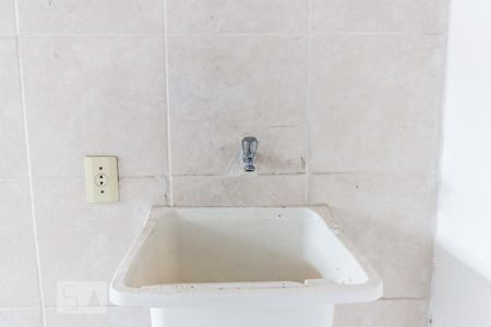 Casa para alugar com 20m², 1 quarto e sem vagaÁrea de Serviço