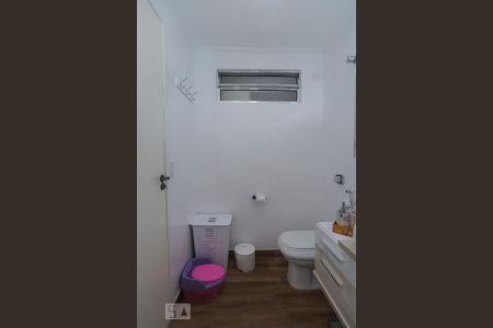 Apartamento à venda com 78m², 2 quartos e 1 vaga Apartamento à venda com 78m², 2 quartos e 1 vagaBanheiro