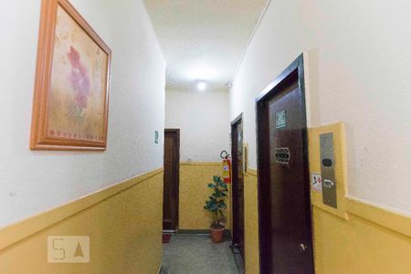Hall de kitnet/studio para alugar com 1 quarto, 24m² em Centro, Rio de Janeiro