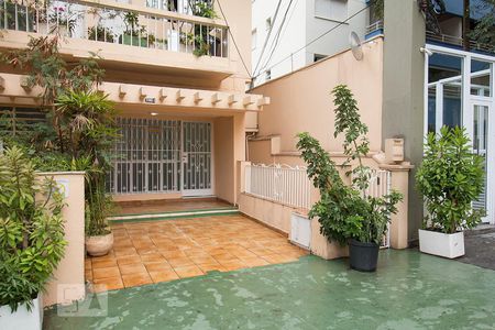 Casa à venda com 200m², 1 quarto e 1 vagaFachada