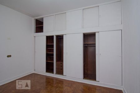 Casa à venda com 200m², 1 quarto e 1 vagaQuarto - Armários