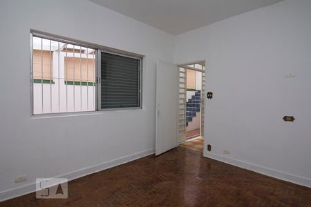 Casa à venda com 200m², 1 quarto e 1 vagaQuarto