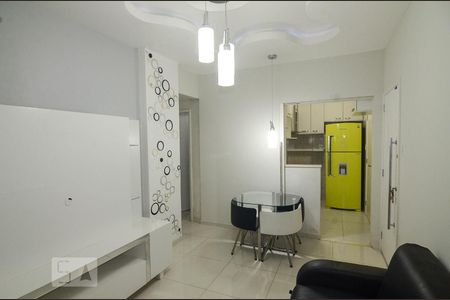 Sala de apartamento para alugar com 2 quartos, 56m² em Botafogo, Rio de Janeiro