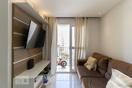 Sala de apartamento para alugar com 2 quartos, 47m² em Taboão, São Paulo
