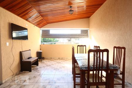 Varanda de casa à venda com 4 quartos, 200m² em Jardim das Flores, Osasco