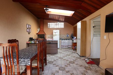 Varanda de casa à venda com 4 quartos, 200m² em Jardim das Flores, Osasco