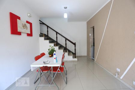 Sala de casa à venda com 4 quartos, 200m² em Jardim das Flores, Osasco