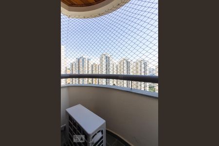 Apartamento para alugar com 112m², 3 quartos e 1 vaga Apartamento para alugar com 112m², 3 quartos e 1 vagaSacada da Suíte