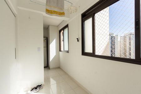 Apartamento para alugar com 112m², 3 quartos e 1 vaga Apartamento para alugar com 112m², 3 quartos e 1 vagaLavanderia