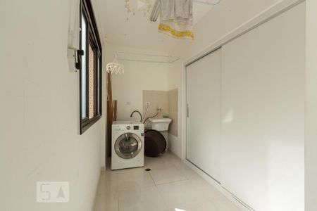 Apartamento para alugar com 112m², 3 quartos e 1 vaga Apartamento para alugar com 112m², 3 quartos e 1 vagaLavanderia