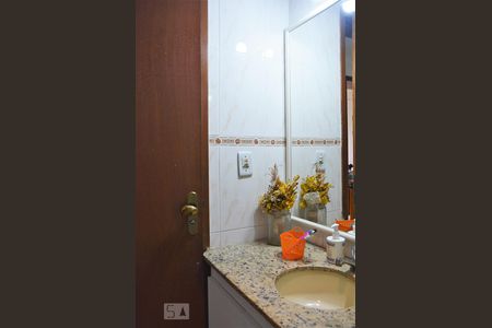 Apartamento à venda com 67m², 3 quartos e 1 vagaBanheiro Corredor