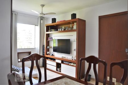 Sala de apartamento à venda com 3 quartos, 67m² em Pechincha, Rio de Janeiro