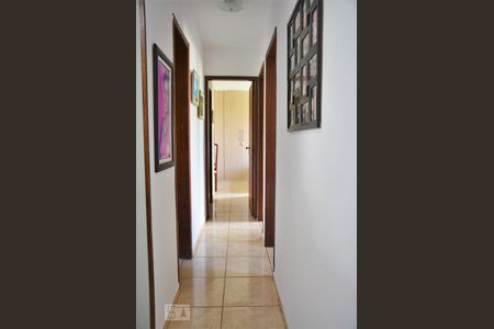 Corredor de apartamento à venda com 3 quartos, 67m² em Pechincha, Rio de Janeiro