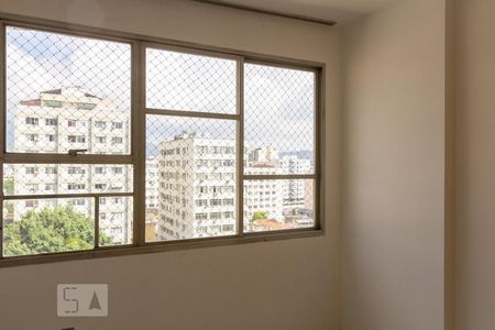 Apartamento à venda com 112m², 4 quartos e 1 vagaQuarto 2