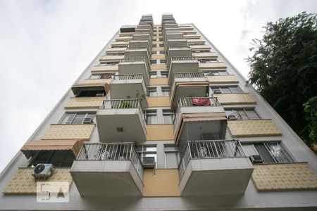 Apartamento à venda com 112m², 4 quartos e 1 vagaFachada