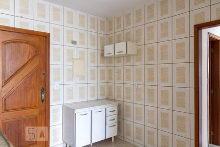 Apartamento à venda com 112m², 4 quartos e 1 vagaCozinha e Área de Serviço