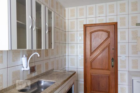 Apartamento à venda com 112m², 4 quartos e 1 vagaCozinha e Área de Serviço