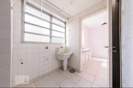 Apartamento para alugar com 138m², 3 quartos e 1 vagaÁrea de Serviço