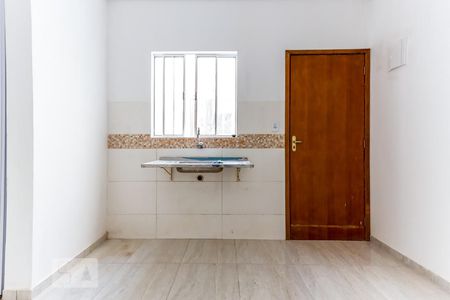 Cozinha de kitnet/studio para alugar com 1 quarto, 28m² em Vila Medeiros, São Paulo