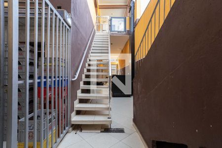 Casa à venda com 343m², 2 quartos e 4 vagas Casa à venda com 343m², 2 quartos e 4 vagasEntrada