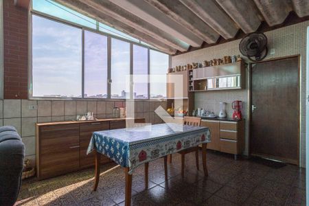 Casa à venda com 343m², 2 quartos e 4 vagas Casa à venda com 343m², 2 quartos e 4 vagasChurrasqueira