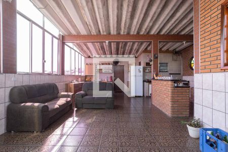 Casa à venda com 343m², 2 quartos e 4 vagas Casa à venda com 343m², 2 quartos e 4 vagasÁrea Externa