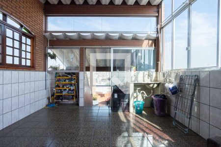 Casa à venda com 343m², 2 quartos e 4 vagas Casa à venda com 343m², 2 quartos e 4 vagasChurrasqueira