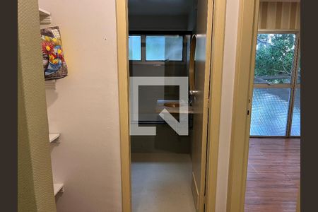 Corredor de apartamento para alugar com 2 quartos, 70m² em Vila Clementino, São Paulo