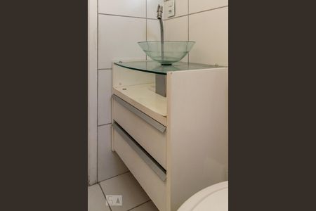 Apartamento para alugar com 52m², 3 quartos e 1 vagaBanheiro - Armário