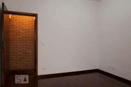 Casa para alugar com 80m², 2 quartos e 2 vagasSuíte