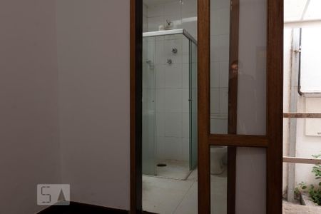 Casa para alugar com 80m², 2 quartos e 2 vagasBanheiro Suíte