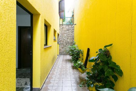 Casa para alugar com 600m², 3 quartos e 7 vagasCorredor