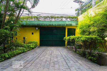 Casa para alugar com 600m², 3 quartos e 7 vagasGaragem