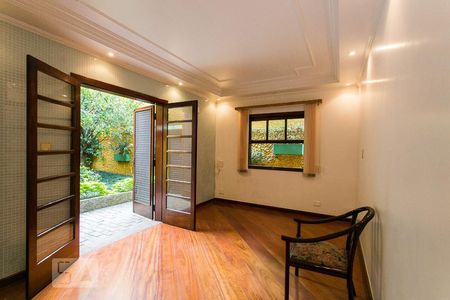 Casa para alugar com 600m², 3 quartos e 7 vagasSuíte