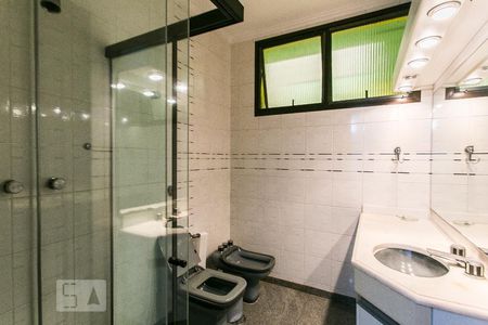 Casa para alugar com 600m², 3 quartos e 7 vagasBanheiro Social